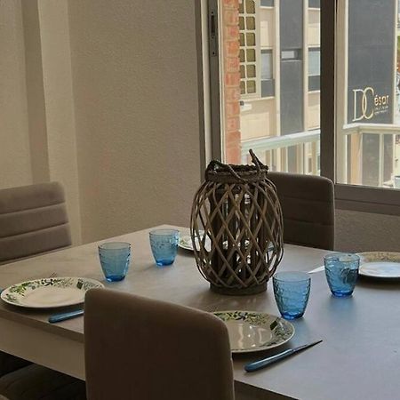 Appartement Apartamento céntrico y en primera línea de playa à Benidorm Extérieur photo