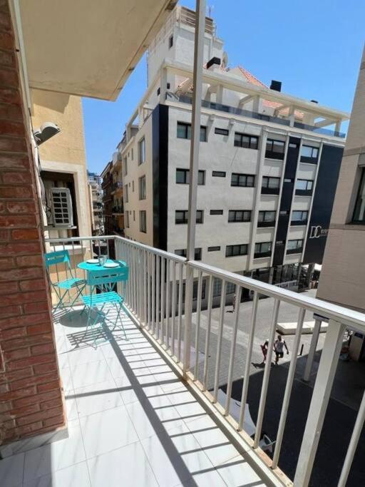 Appartement Apartamento céntrico y en primera línea de playa à Benidorm Extérieur photo