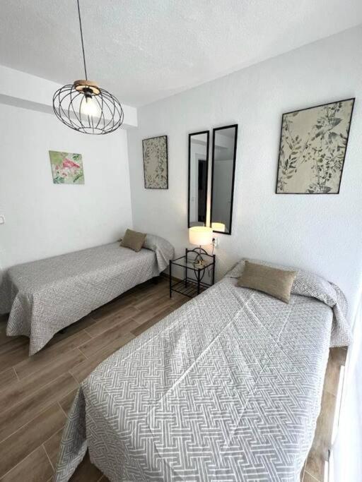 Appartement Apartamento céntrico y en primera línea de playa à Benidorm Extérieur photo